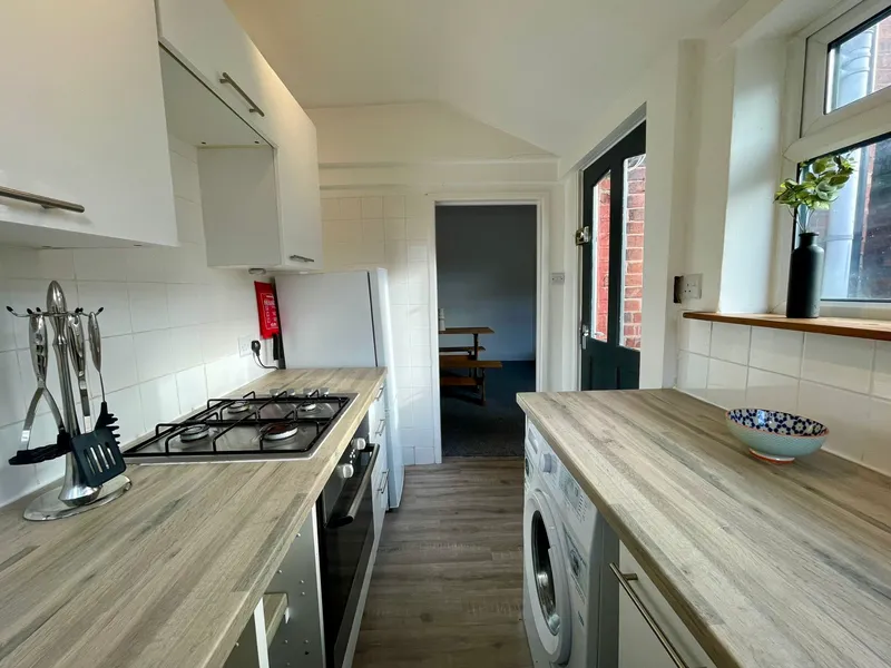 Charming 2 Bed Student House // Aug 2026 - Image 2